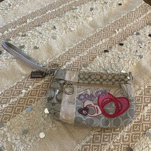 Coach Poppy wristlet